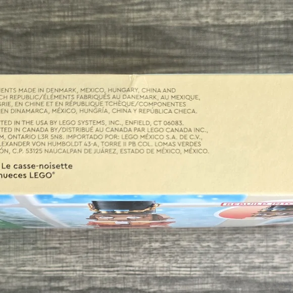 NIB-LEGO Holiday Set. 40642, 40571, 40640- Nutcracker Polar Bears Ginger Bread - Picture 13 of 14
